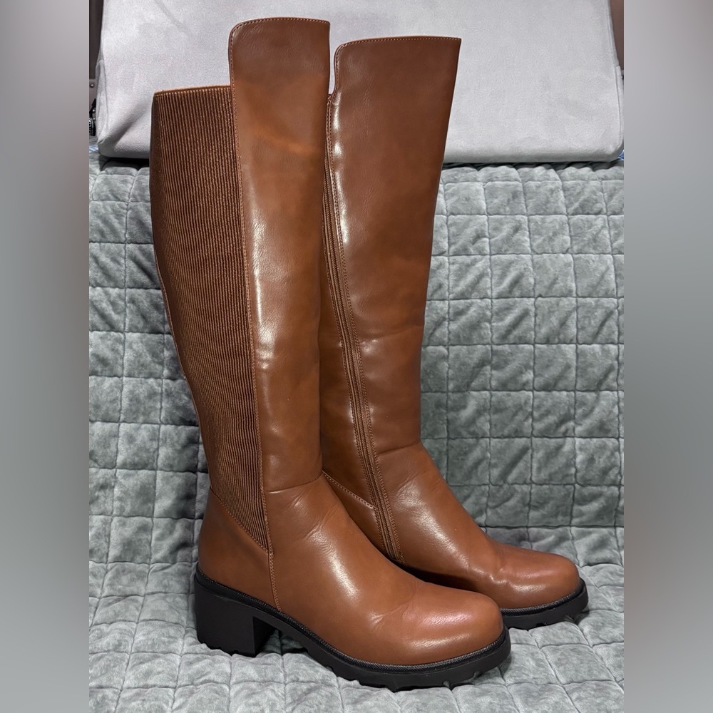 Sobeyo Brown Leather Boots